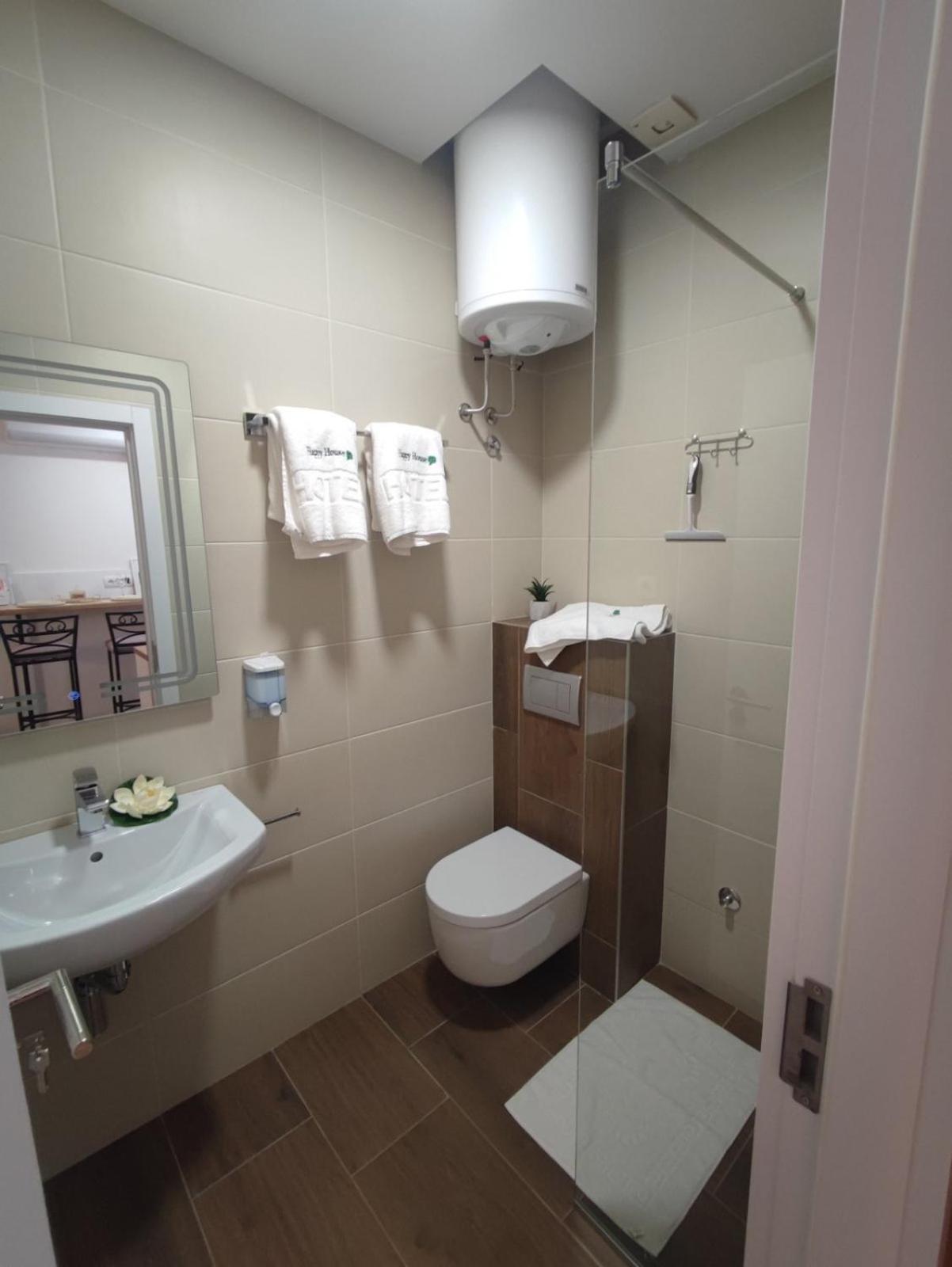 Apartmani Happy House Surčin Zewnętrze zdjęcie